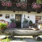Auer's Zuahaeusl Chalet